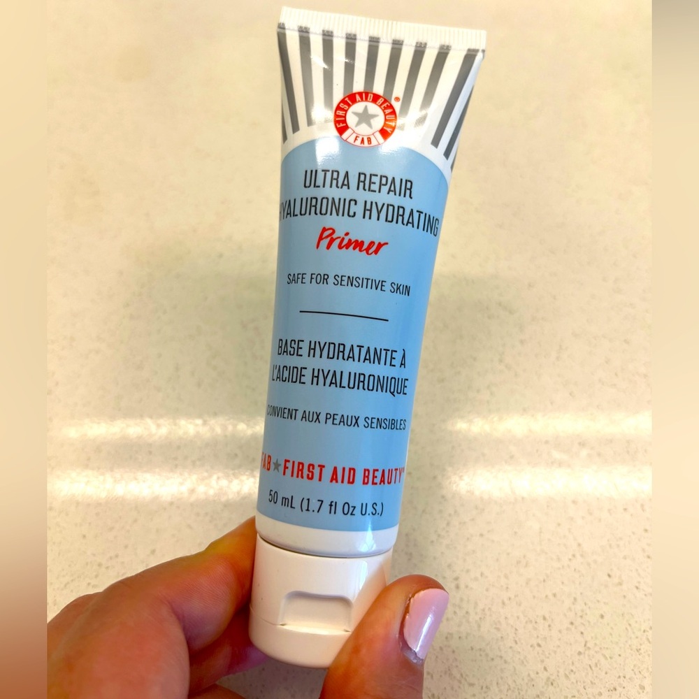 NEW & SEALED! First Aid Beauty Ultra Repair Hydrating Primer